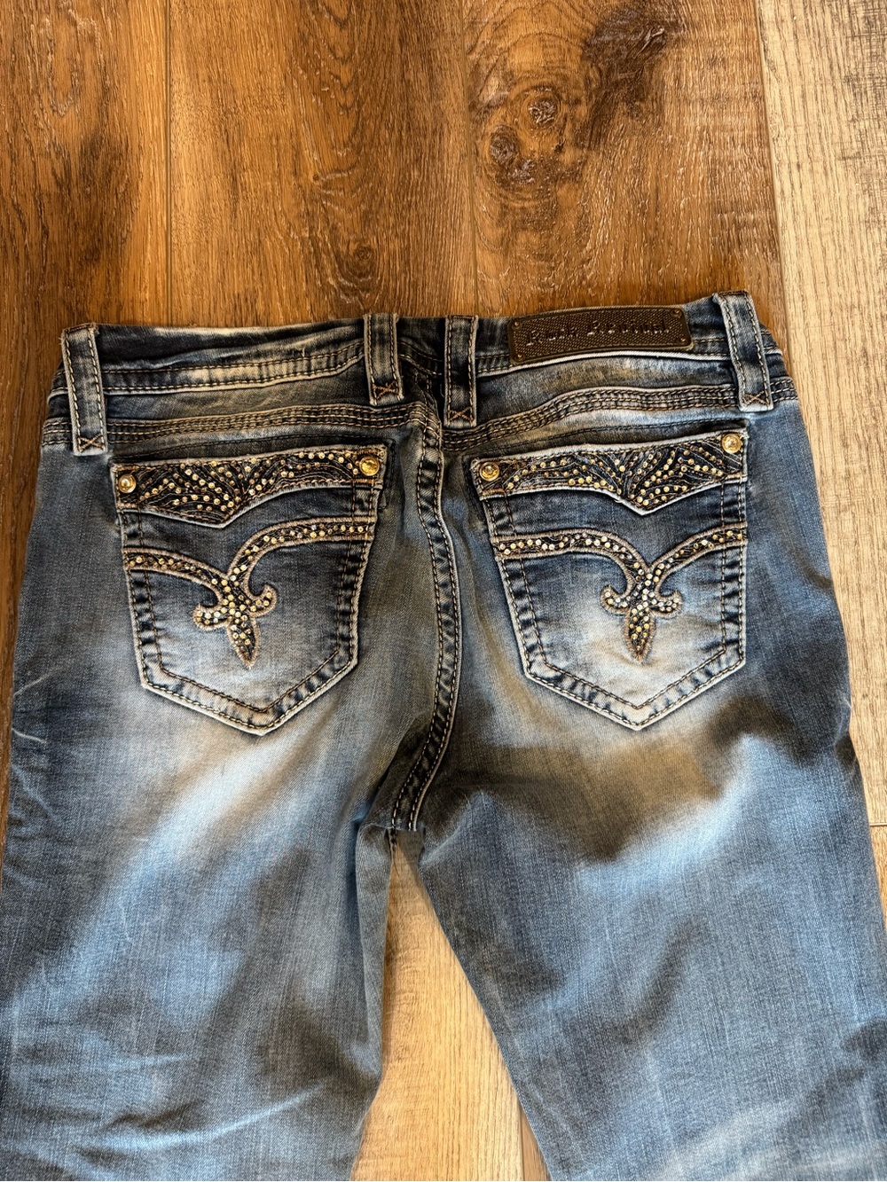 Rock Revival Vivian Women’s Blue Embellished Pocket Jeans